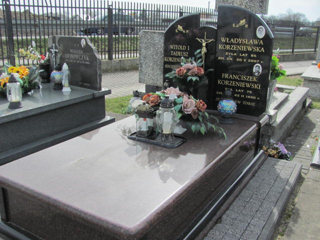 Grób Jacek Korzeniewski